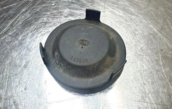Opel Vectra C Headlight/headlamp dust cover 143688