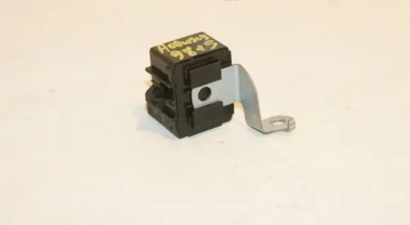 Toyota Avensis T250 Door control unit/module 8665013010