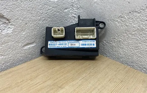 Lexus RX 300 Other control units/modules 8922748010 17581210190