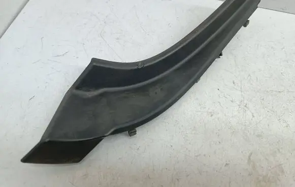 Mitsubishi Space Star Windshield trim 7405A555