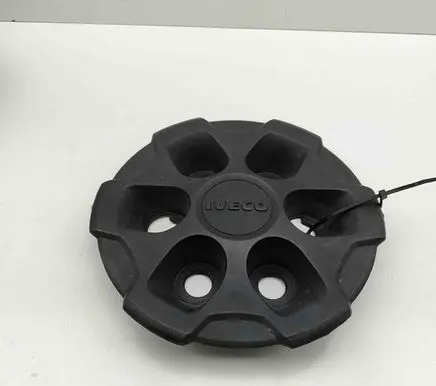 Iveco Daily 6th gen R20 wheel hub/cap/trim 5801804147