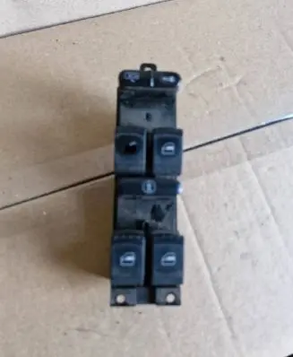 Seat Toledo II (1M) Electric window control switch 1J4959857 F005S00011