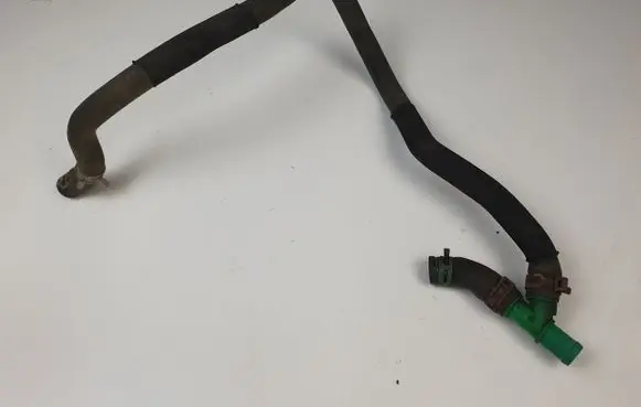 Renault Trafic II (X83) Engine coolant pipe/hose