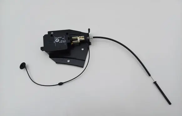 BMW 7 E38 Fuel tank cap lock motor 8352168 67.11-8352168