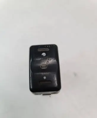 Opel Frontera B Seat heating switch M17321