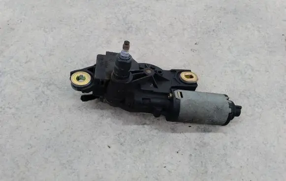 Volkswagen Caddy Rear window wiper motor 2K0955712B