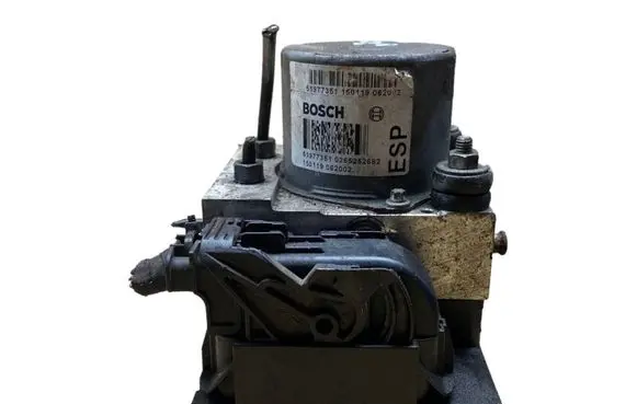 Land Rover Discovery 4 - LR4 ABS Pump 0265952247 51977351 0265252682