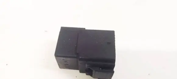 Chrysler Grand Voyager IV Other relay 04707900AA