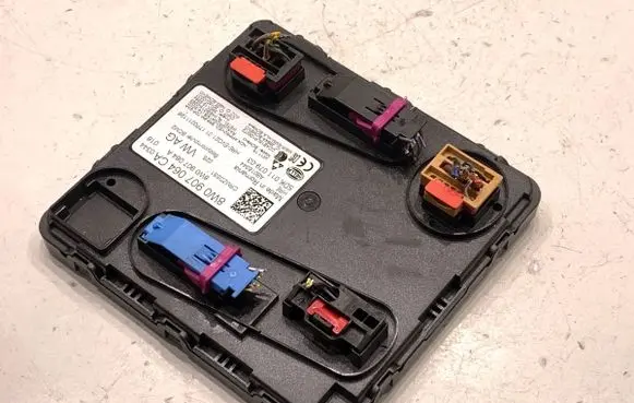 Audi A5 Central body control module 8W0907064CA
