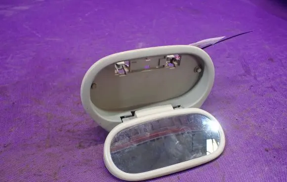 Renault Scenic III - Grand scenic III Rear view mirror (interior) 8200105136