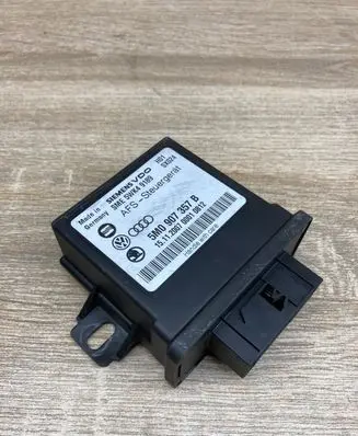 Volkswagen PASSAT B6 Light module LCM 5M0907357B 5WK49189
