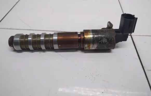 Cadillac BLS Valve oil control 12588943