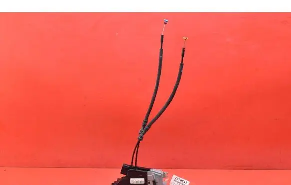 Hyundai Tucson JM Front door lock 81320D7500