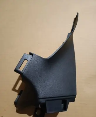 (D)pillar trim (top)