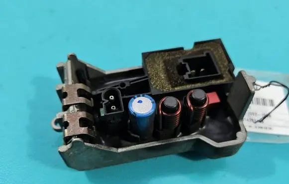 Mercedes-Benz E W211 Heater blower motor/fan resistor A2308210251 IMPRK1537720
