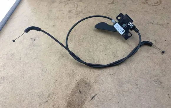 BMW 5 F10 F11 Engine bonnet (hood) release handle 7183765 51237183765