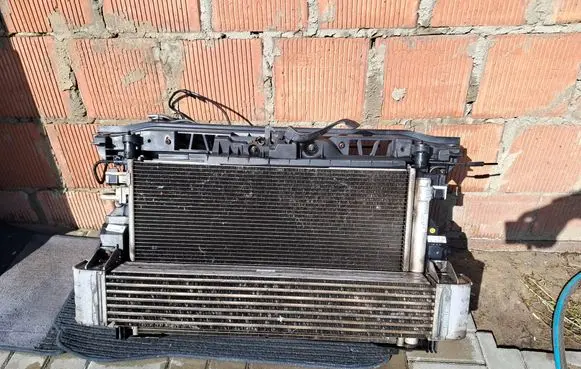 Citroen DS4 Intercooler radiator 9686724980 9686735480 9673947480
