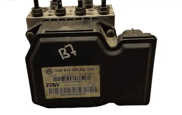 Volkswagen PASSAT B7 ABS Pump 3AA614109AQ 54085622Z 17654081