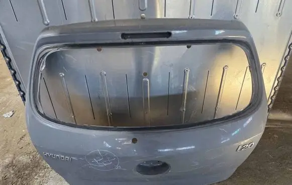 Hyundai i20 (PB PBT) Tailgate/trunk/boot lid 