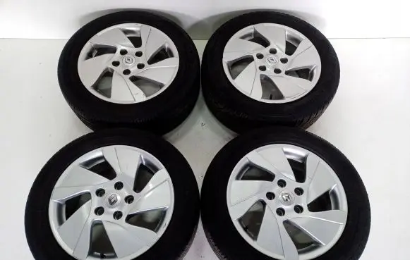 Renault Fluence R15 alloy rim 