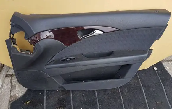 Mercedes-Benz E W211 Front door card panel trim NE48613