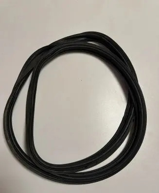 Trunk rubber seal (body)