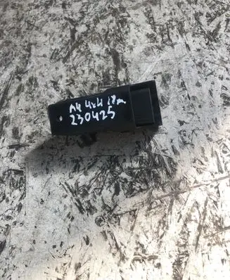 Audi A4 S4 B9 Glow plug pre-heat relay 038907281D