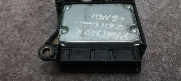 Peugeot Partner Airbag control unit/module 608990600