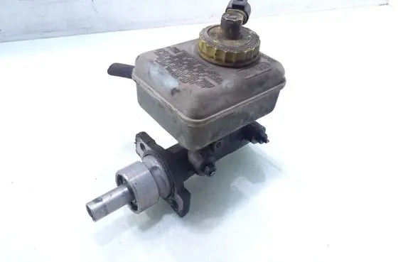Volkswagen Golf IV Master brake cylinder 21027099 L481402