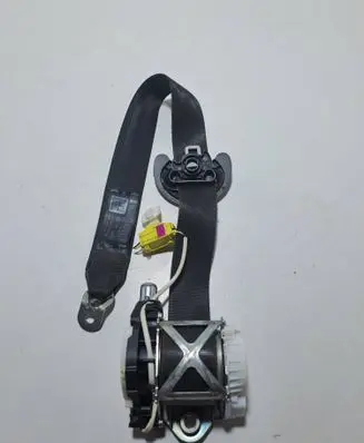 Volkswagen PASSAT B7 Front seatbelt YD4192861196 3C1857705P 34077659