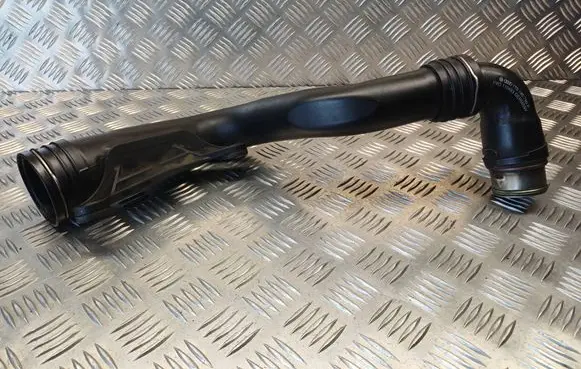 Intercooler hose/pipe