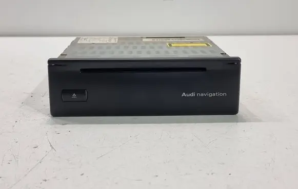 Audi A4 S4 B7 8E 8H Navigation unit CD/DVD player 4B0919887E