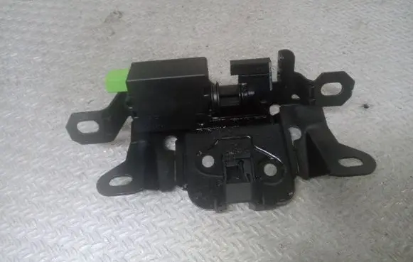 Volvo C30 Tailgate/trunk/boot lock/catch/latch 30784739