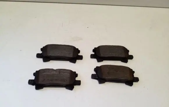 Lexus RX 330 - 350 - 400H Brake pads (rear) 