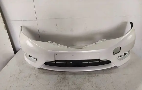 Nissan Pulsar Front bumper 620223Z7L0H