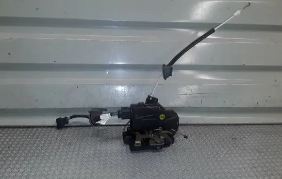 Audi A2 Rear door lock 8Z0839015A