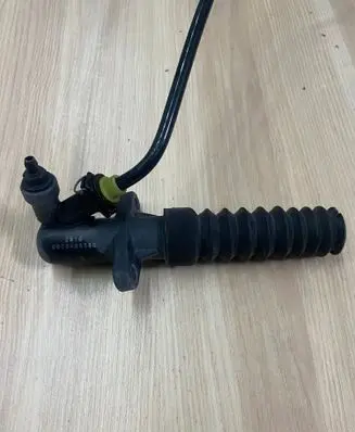 Peugeot Expert Clutch slave cylinder 9809468580