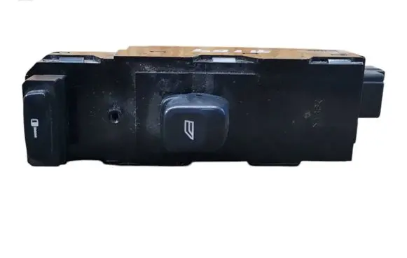 Volvo XC70 Electric window control switch 30658147 MP14DB00102