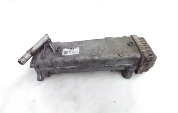 Volvo XC60 EGR valve cooler 31325030 70304902 1231700443