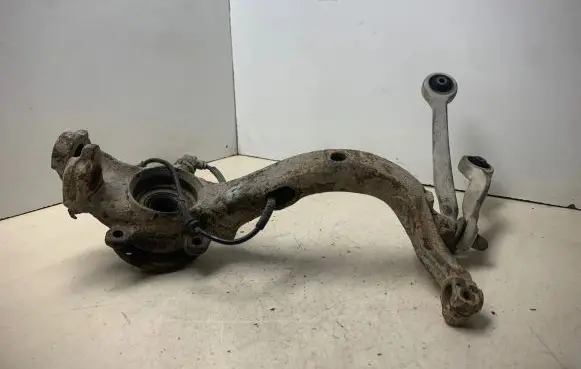 Audi A4 S4 B5 8D Front wheel hub spindle knuckle