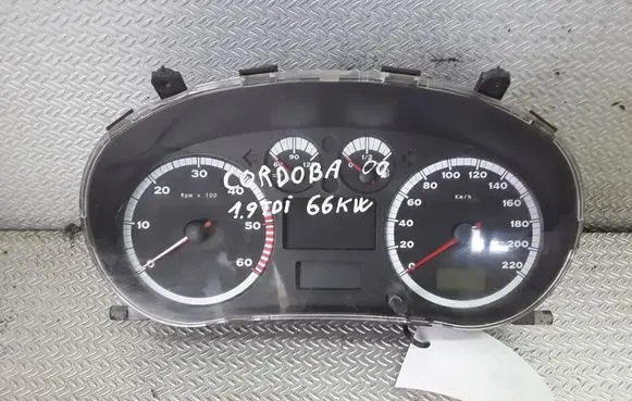 Seat Cordoba (6K) Speedometer (instrument cluster) 110008924007