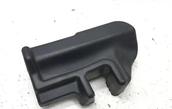 Fender foam support/seal