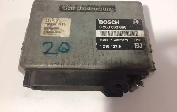BMW 7 E32 Gearbox control unit/module 1218137 12181379 0260002066