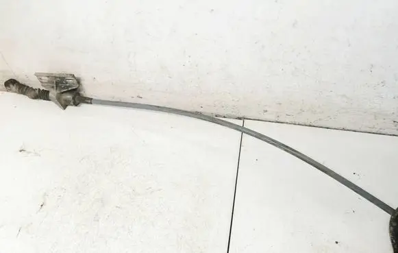 Volkswagen Phaeton Gear shift cable linkage 8e0713281