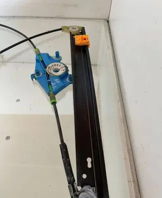 Audi A4 S4 B6 8E 8H Front window lifting mechanism without motor