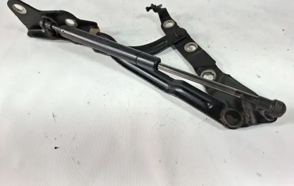 Volvo S40 Tailgate/trunk/boot hinge 30716248