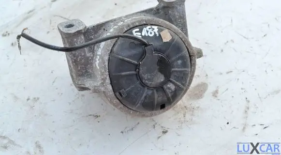 Audi A4 Allroad Engine mount bracket 8R0199381