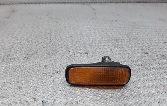 Honda HR-V Front fender indicator light
