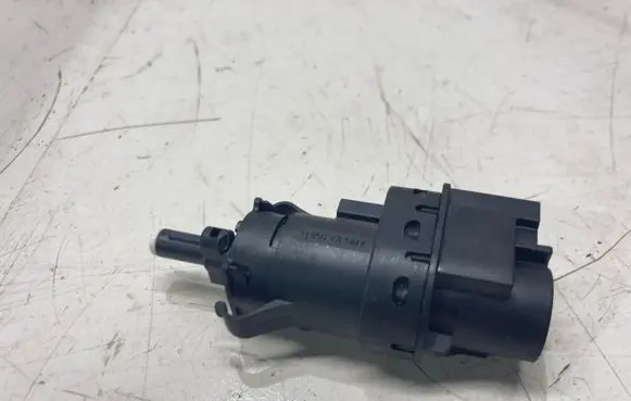 Brake pedal sensor switch