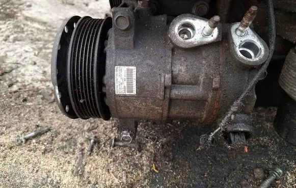 Dodge Avenger Air conditioning (A/C) compressor (pump) 6seu16c 08j01070